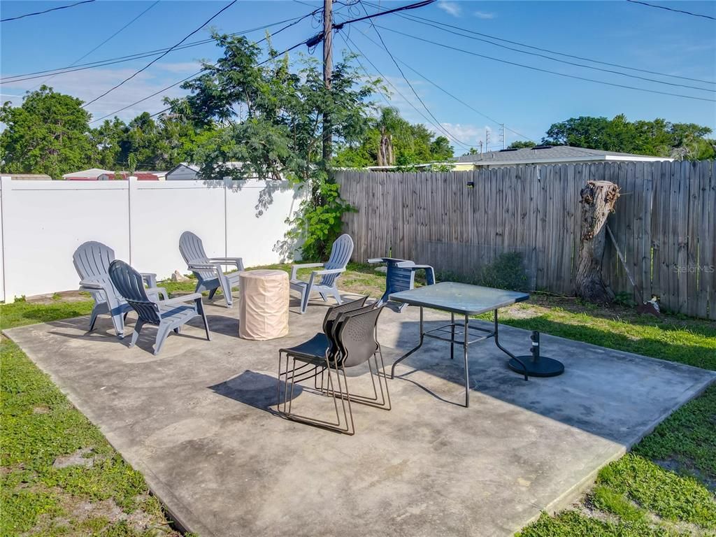 Backyard, Exterior