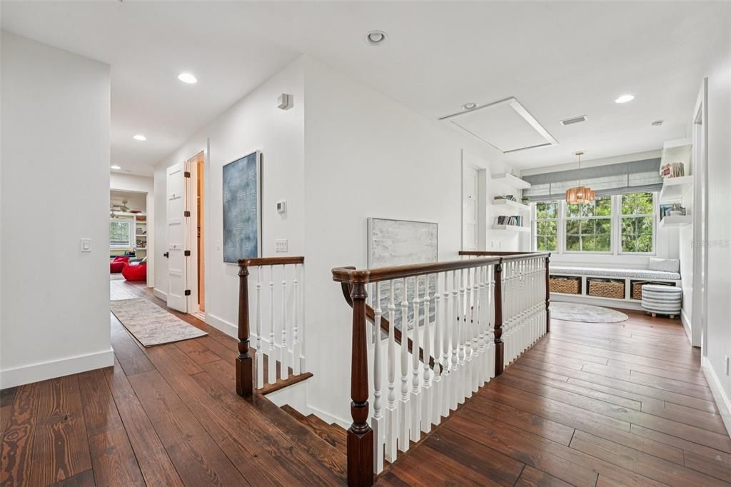 Interior, Pendant Lights, Recessed Lighting, Wood Texture Flooring
