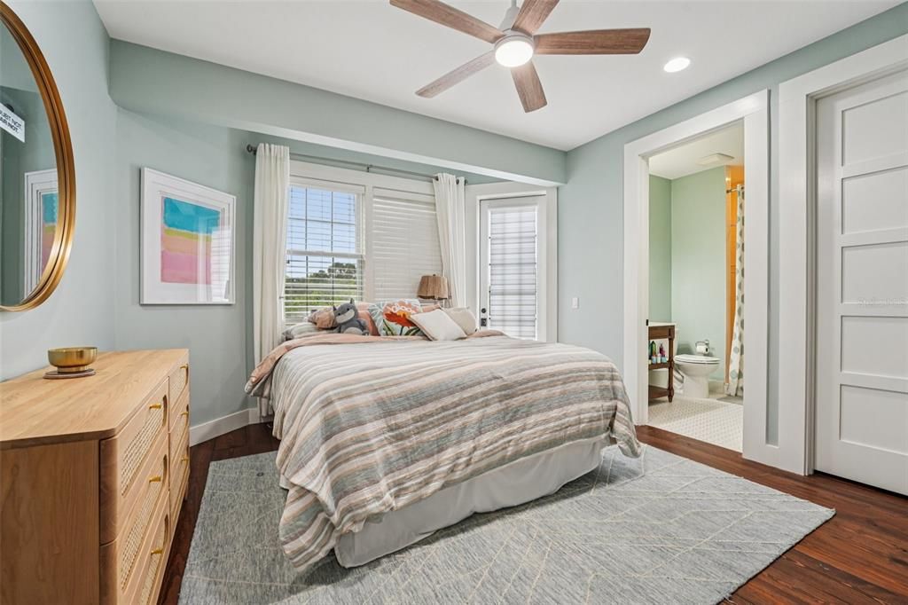 Bathroom, Bedroom, Interior, Recessed Lighting, Wood Texture Flooring