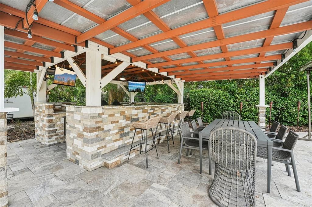 Exterior, Outdoor Kitchen