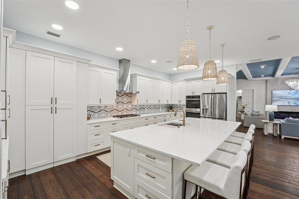 Interior, Kitchen, Living room, Pendant Lights, Recessed Lighting, Stainless Steel Appliances, Wood Texture Flooring