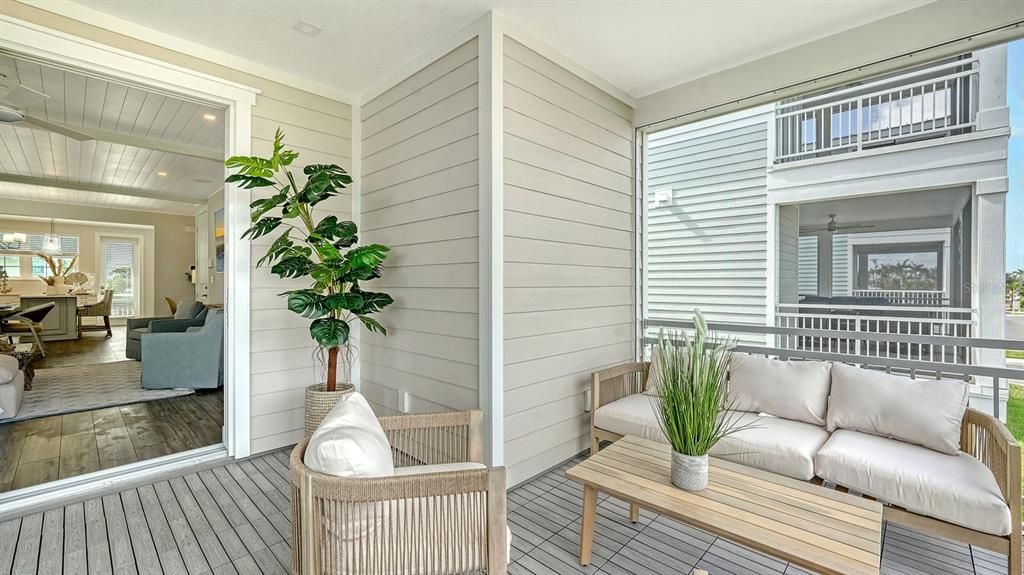 Dining room, Interior, Living room, Pendant Lights, Recessed Lighting, Wood Texture Flooring