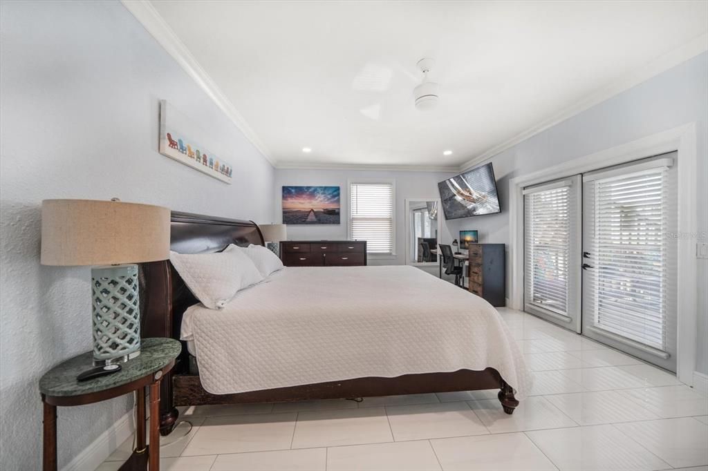 Bedroom, Interior, Recessed Lighting