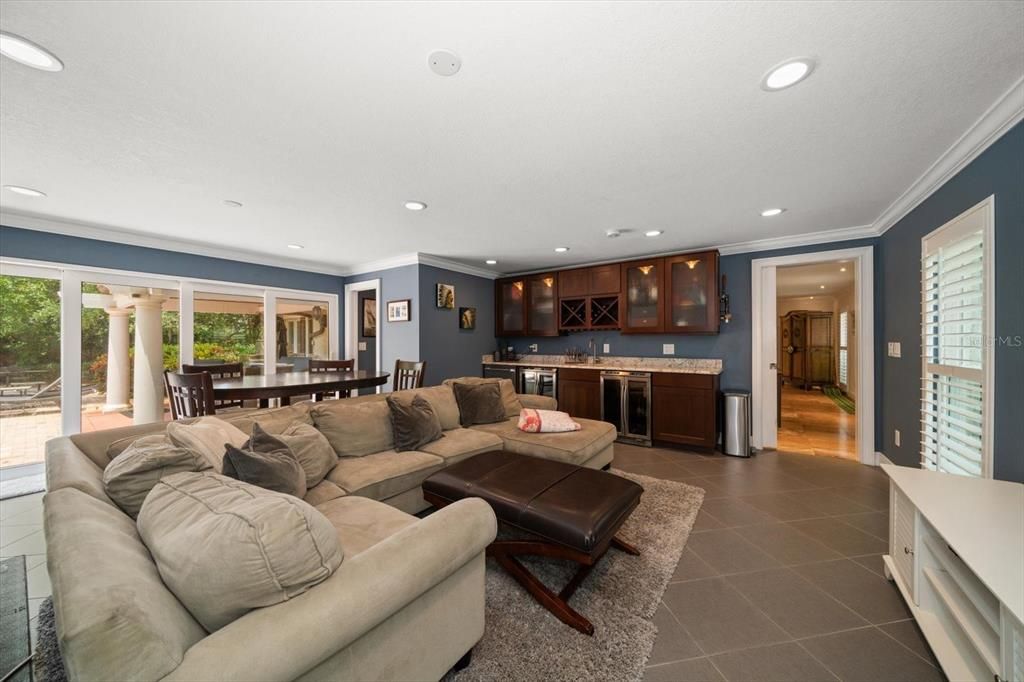 Dining room, Interior, Kitchen, Living room, Recessed Lighting