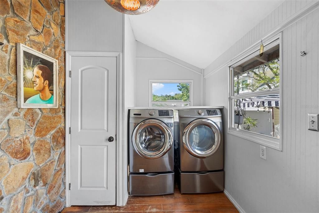 Interior, Stone Walls, Washer, Wood Texture Flooring