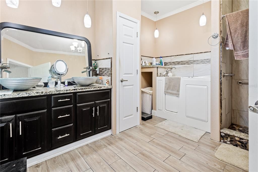 Bathroom, Dual Sink Vanities, Interior, Pendant Lights, Wood Texture Flooring