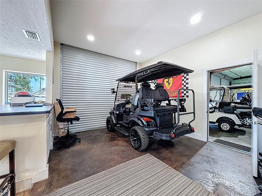 Fitness Equipment, Interior, Recessed Lighting