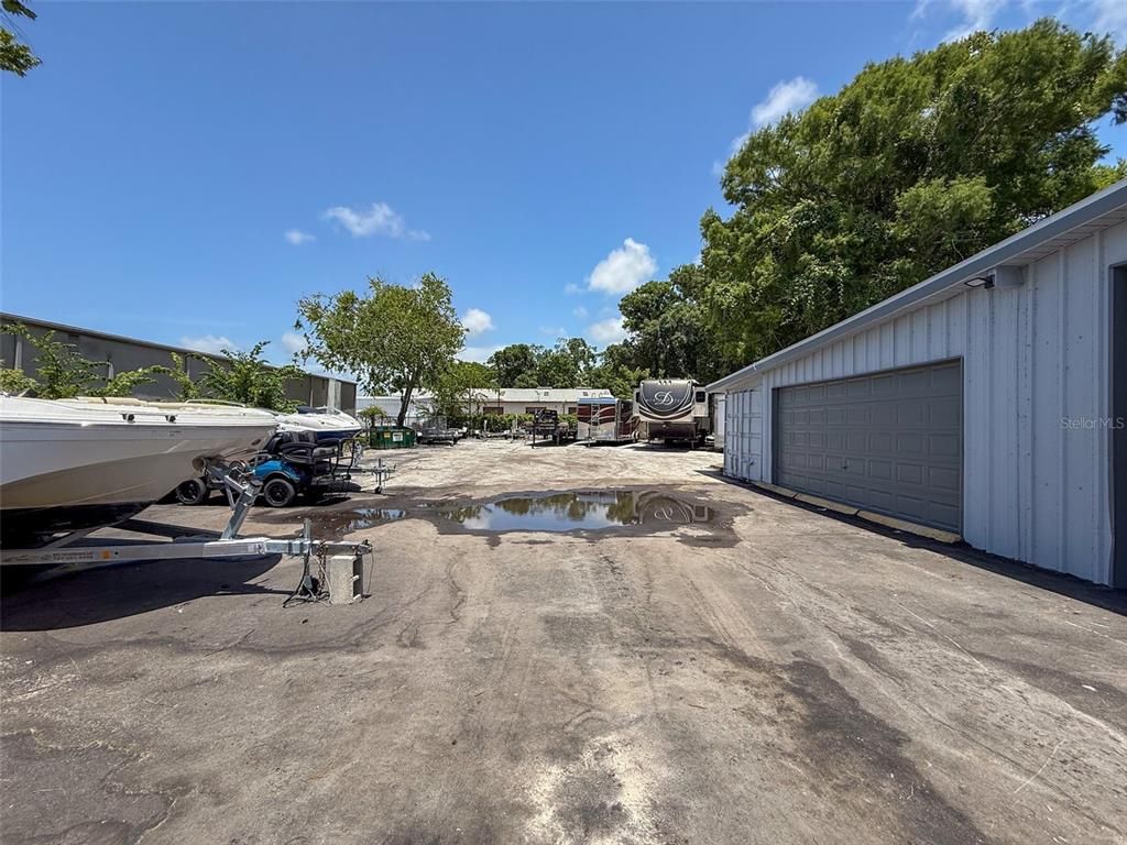Detached Garage, Exterior
