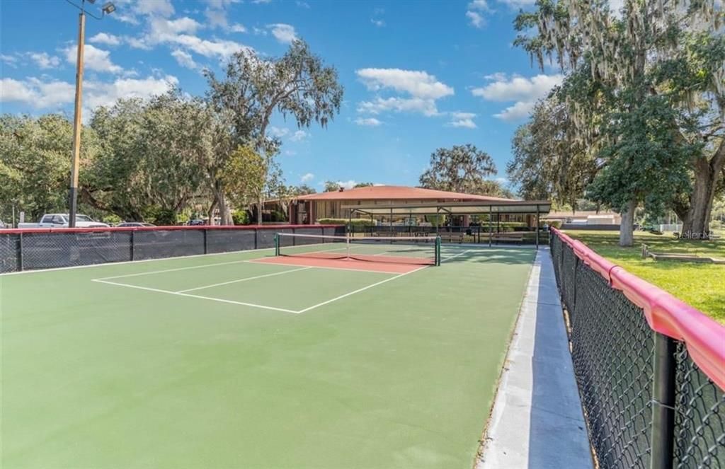 Exterior, Tennis Courts