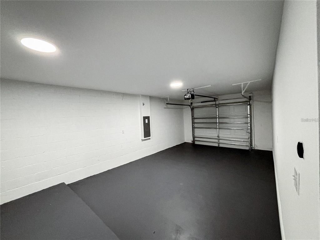 Garage, Interior, Recessed Lighting