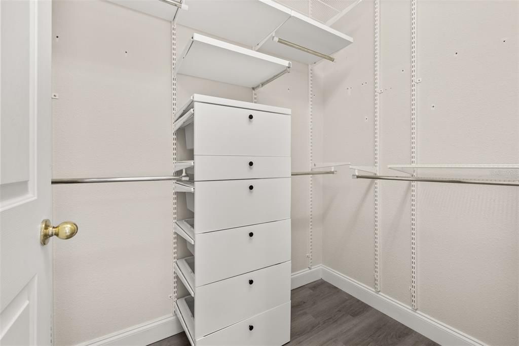 Interior, Walk-in Closets, Wood Texture Flooring