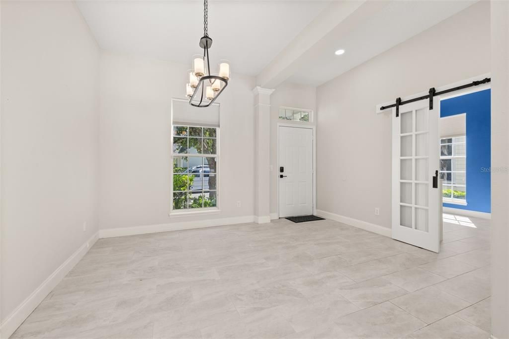 Empty room, Interior, Pendant Lights, Recessed Lighting