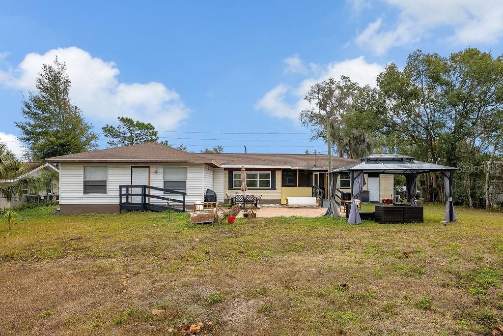 Backyard, Exterior
