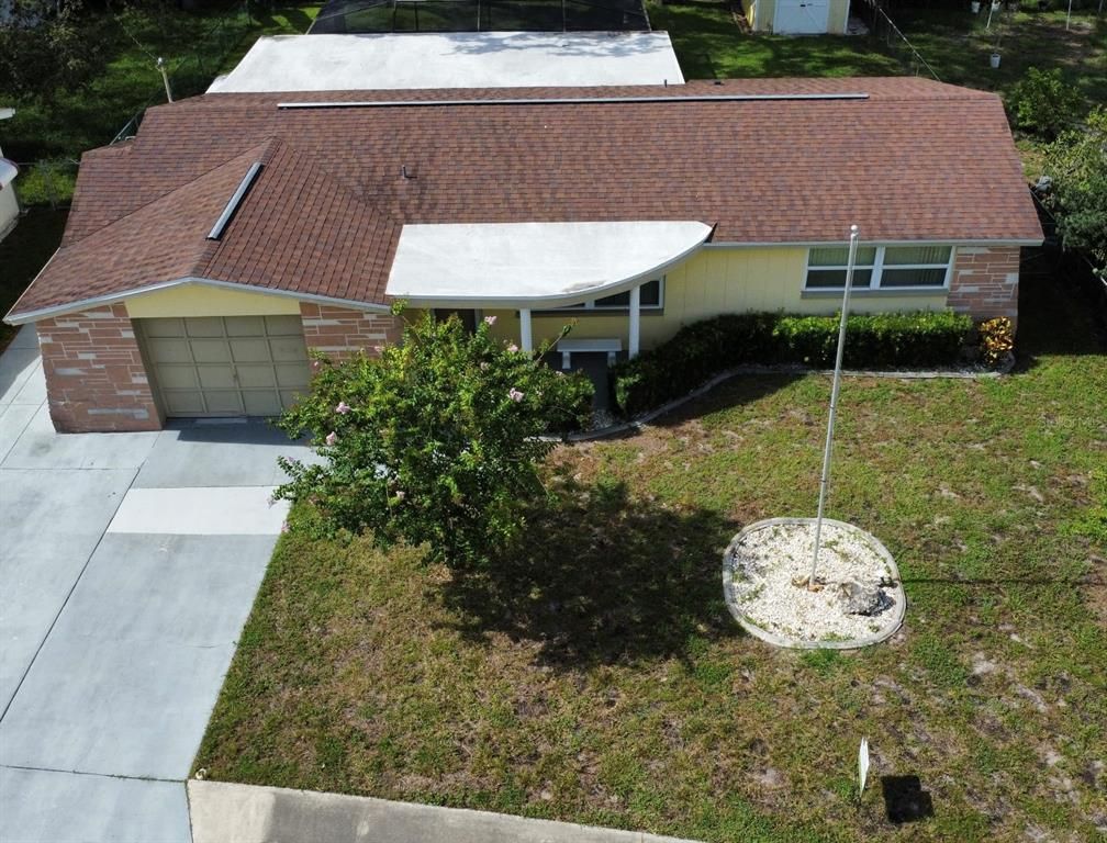 Exterior, Drone