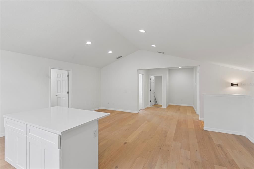 Empty room, Interior, Recessed Lighting, Wood Texture Flooring