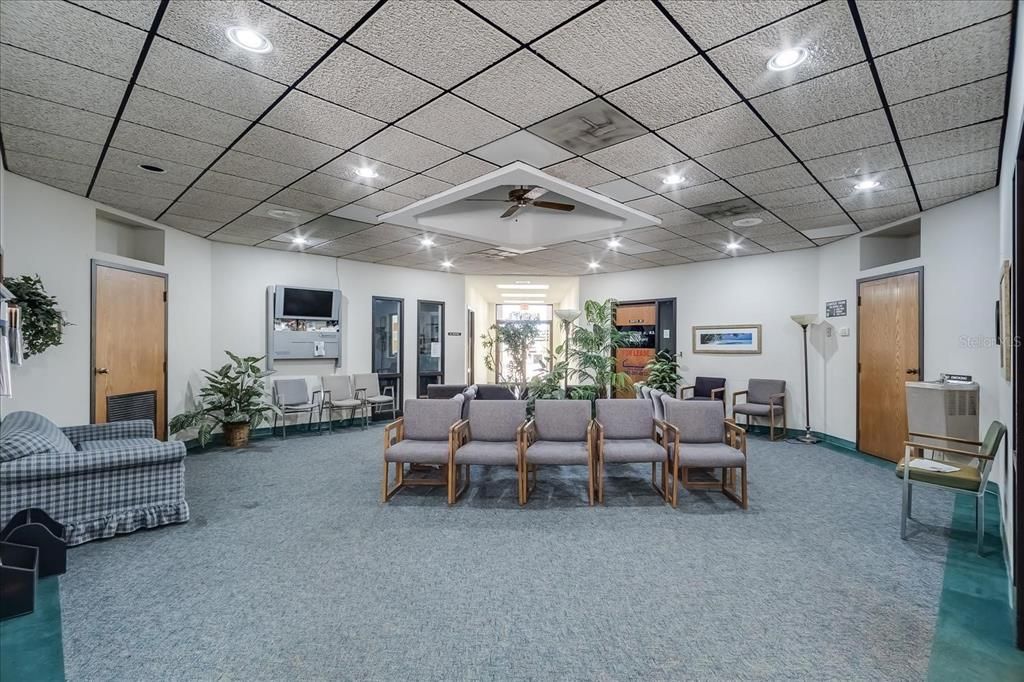 Dining room, Interior, Recessed Lighting