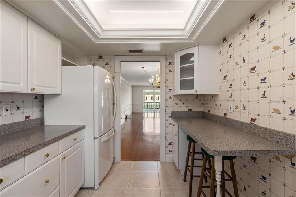 Chandelier, Interior, Kitchen, Wood Texture Flooring
