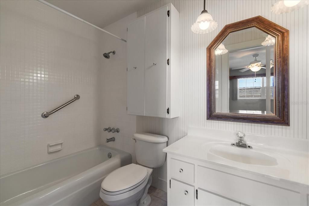 Bathroom, Interior, Pendant Lights