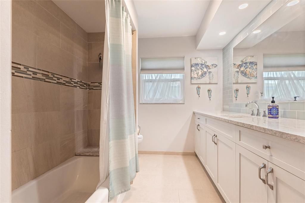 Bathroom, Dual Sink Vanities, Interior, Recessed Lighting