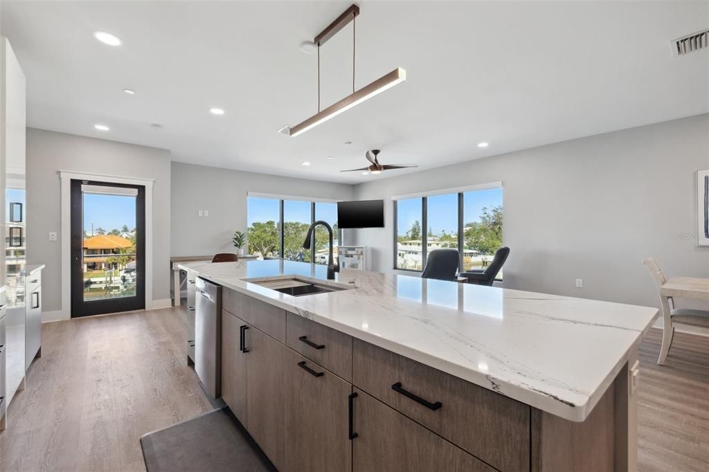 Dining room, Interior, Kitchen, Pendant Lights, Recessed Lighting, Wood Texture Flooring