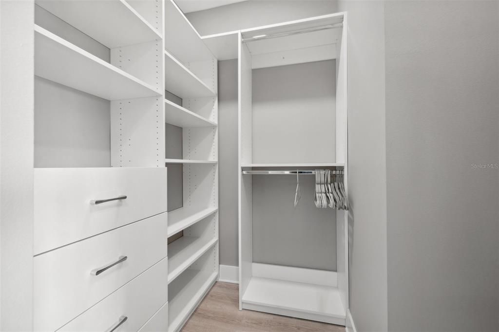 Interior, Walk-in Closets, Wood Texture Flooring