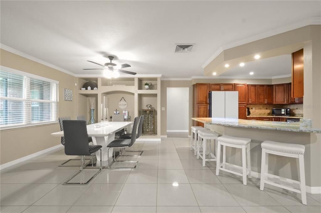 Dining room, Interior, Kitchen, Recessed Lighting
