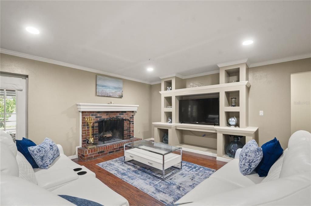 Fireplace, Interior, Living room, Recessed Lighting, Wood Texture Flooring