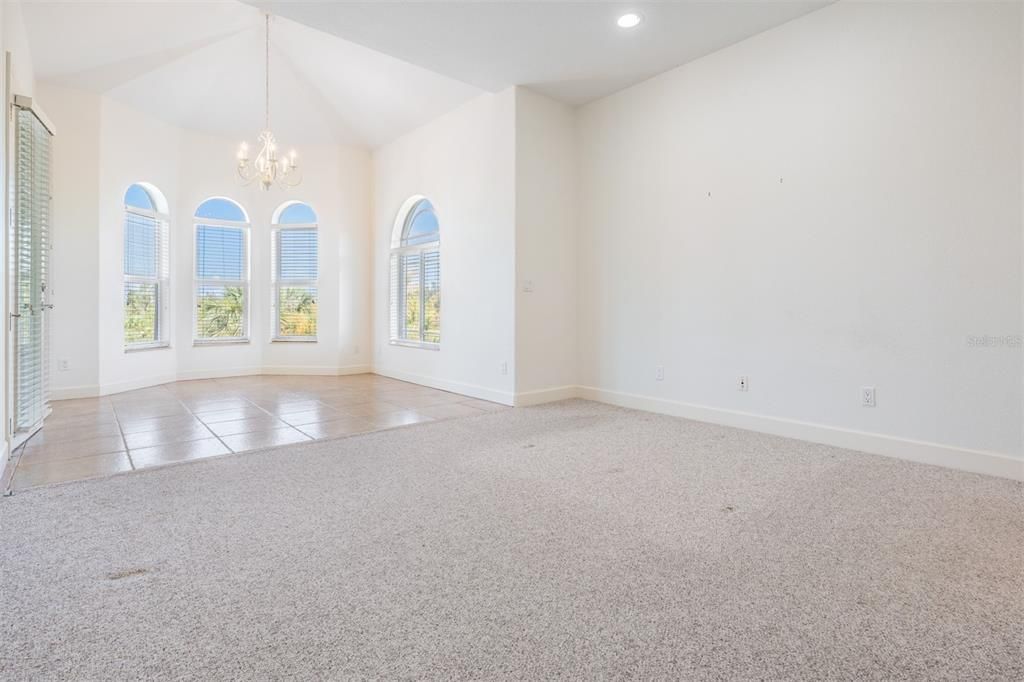 Chandelier, Empty room, Interior, Recessed Lighting