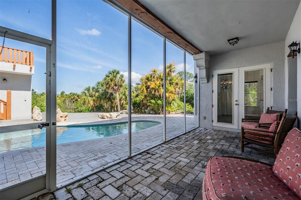 Interior, Pool, Sun Room