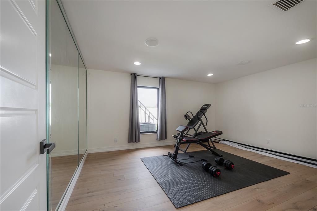 Fitness Equipment, Interior, Recessed Lighting, Wood Texture Flooring