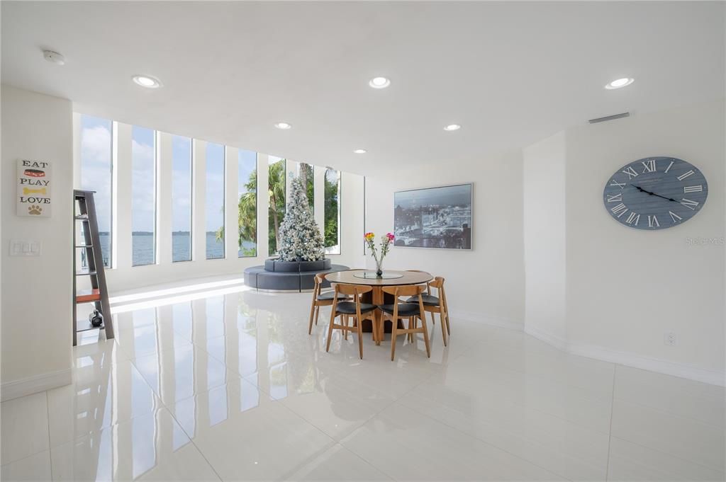 Dining room, Interior, Recessed Lighting, Water