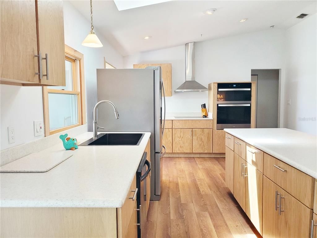 Interior, Kitchen, Pendant Lights, Recessed Lighting, Wood Texture Flooring