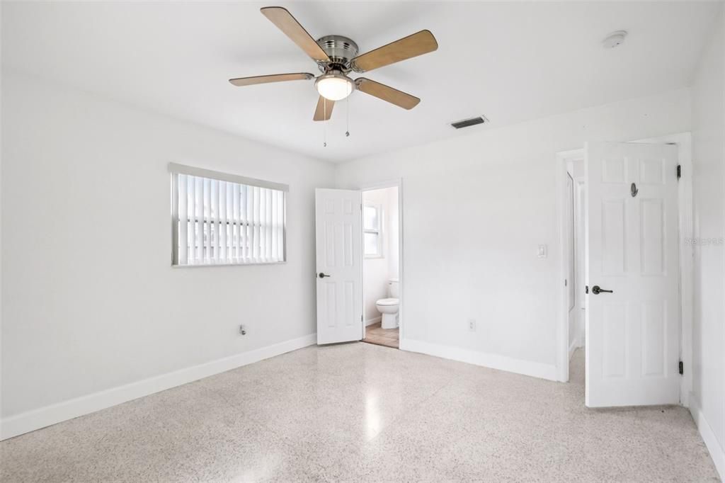 Bathroom, Empty room, Interior