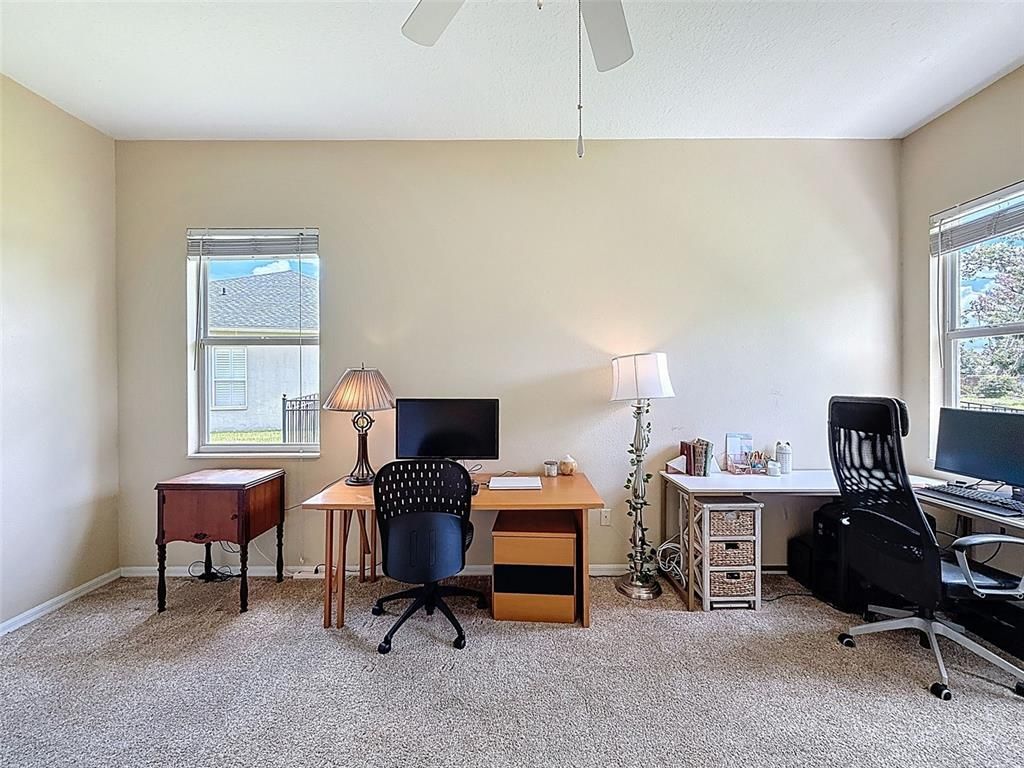 Home Office, Interior