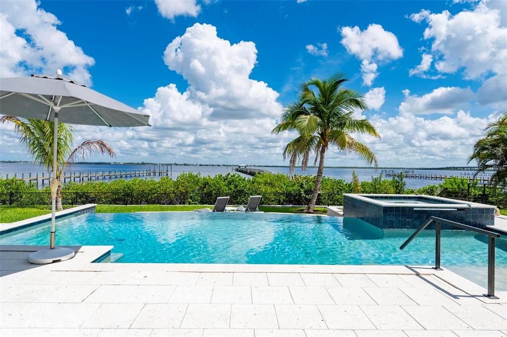 Exterior, Pool, Water