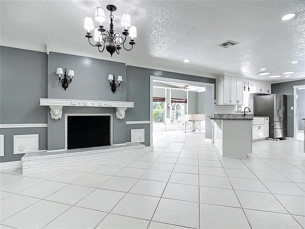 Chandelier, Fireplace, Interior, Kitchen, Recessed Lighting