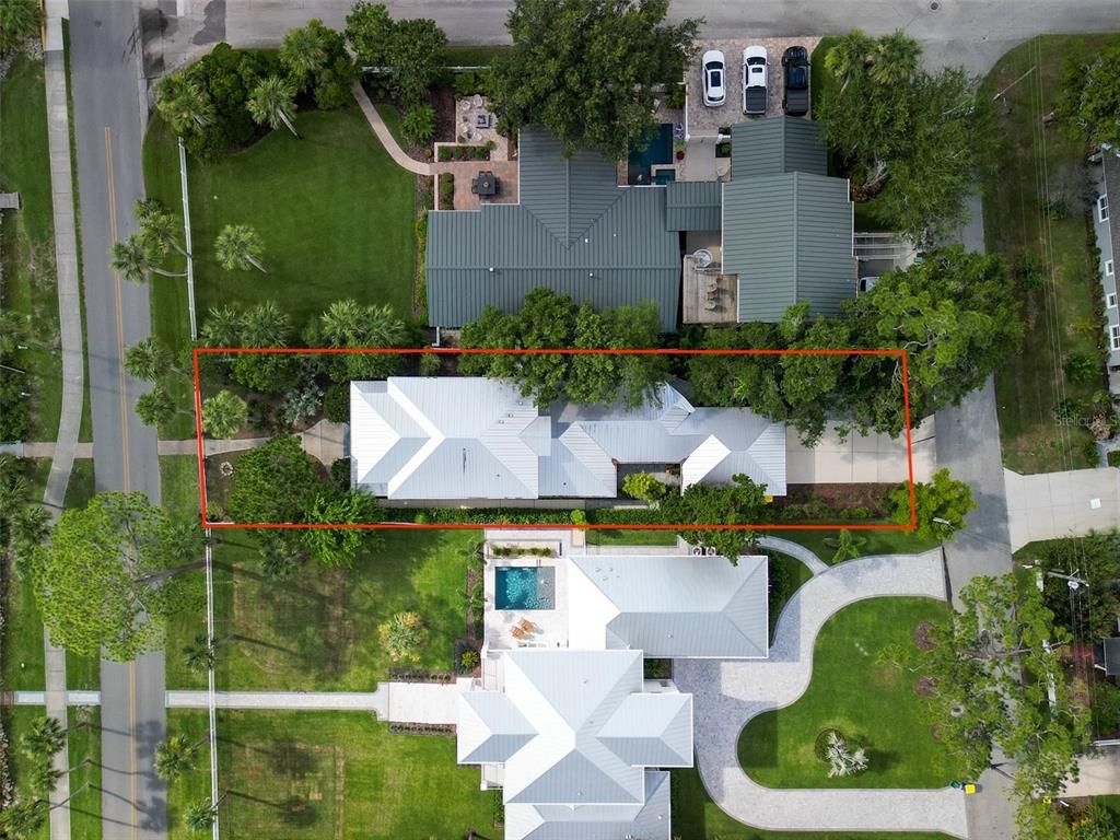Exterior, Drone