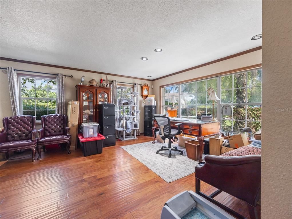 Home Office, Interior, Recessed Lighting, Wood Texture Flooring