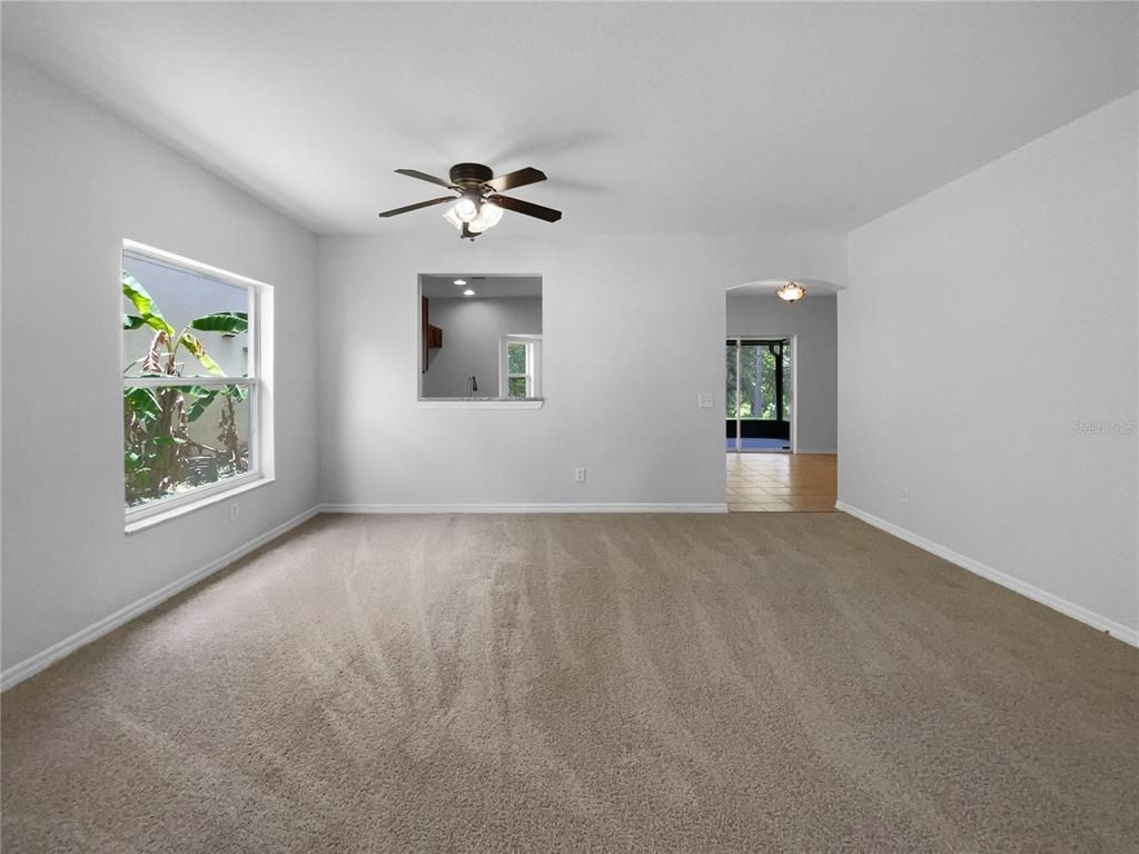 Empty room, Interior, Recessed Lighting