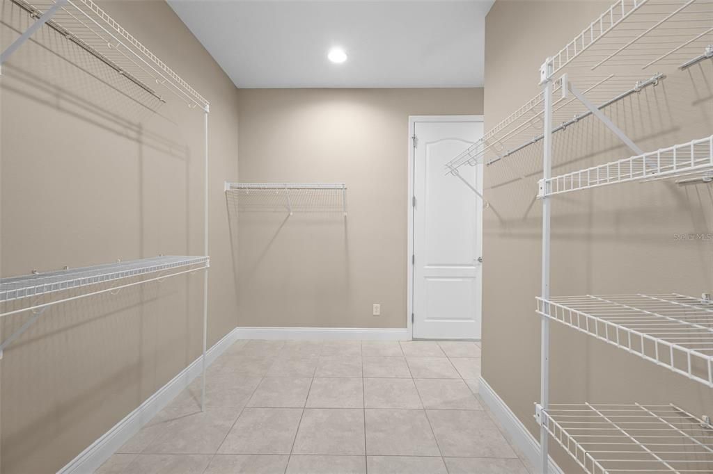 Interior, Recessed Lighting, Walk-in Closets