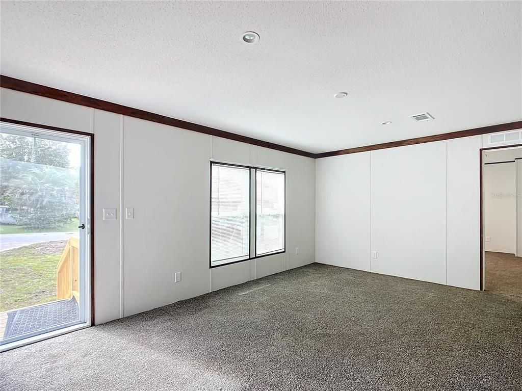 Empty room, Interior, Recessed Lighting