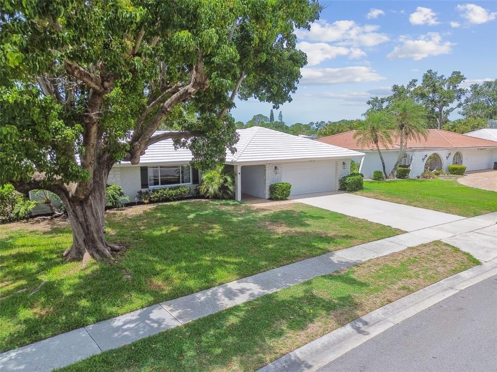 Attached, Backyard, Exterior, Facade, Ranch