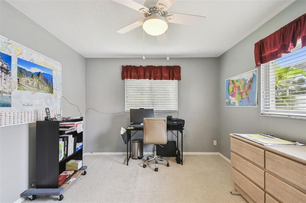 Home Office, Interior