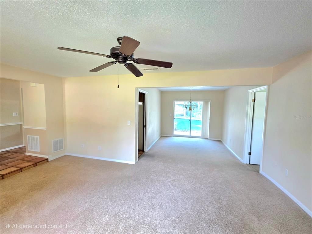 Empty room, Interior