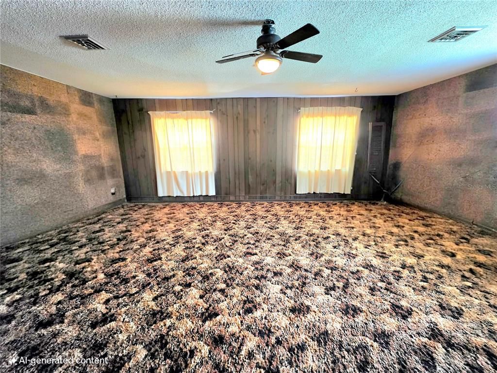 Empty room, Interior