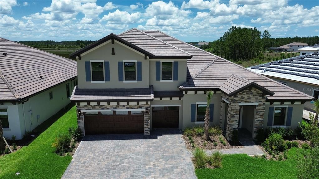 Attached, Exterior, Facade, Mediterranean