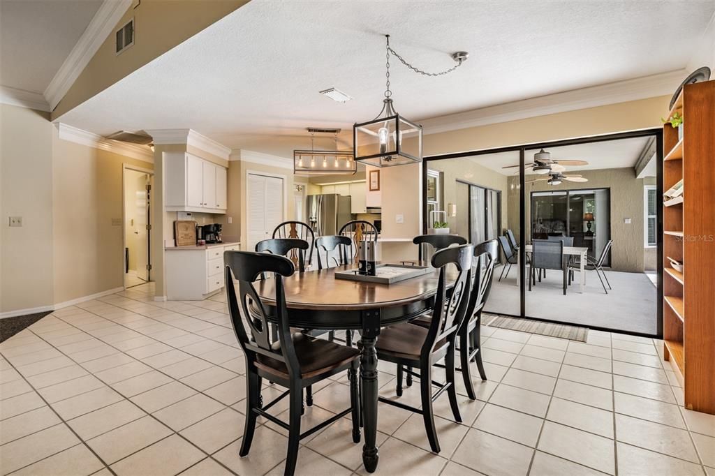 Dining room, Interior, Kitchen, Pendant Lights