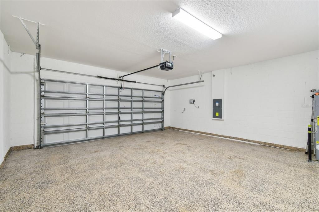 Garage, Interior