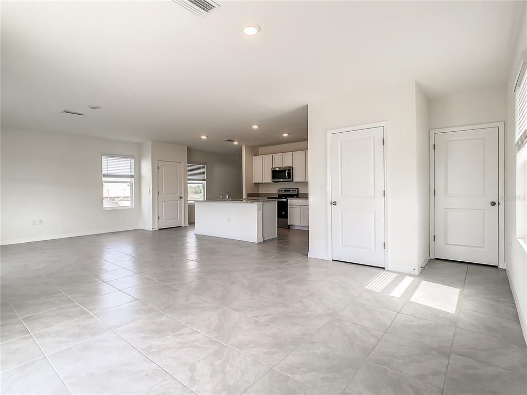 Empty room, Interior, Kitchen, Recessed Lighting