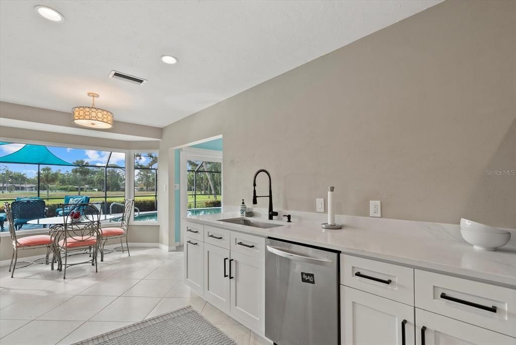 Dining room, Interior, Kitchen, Recessed Lighting